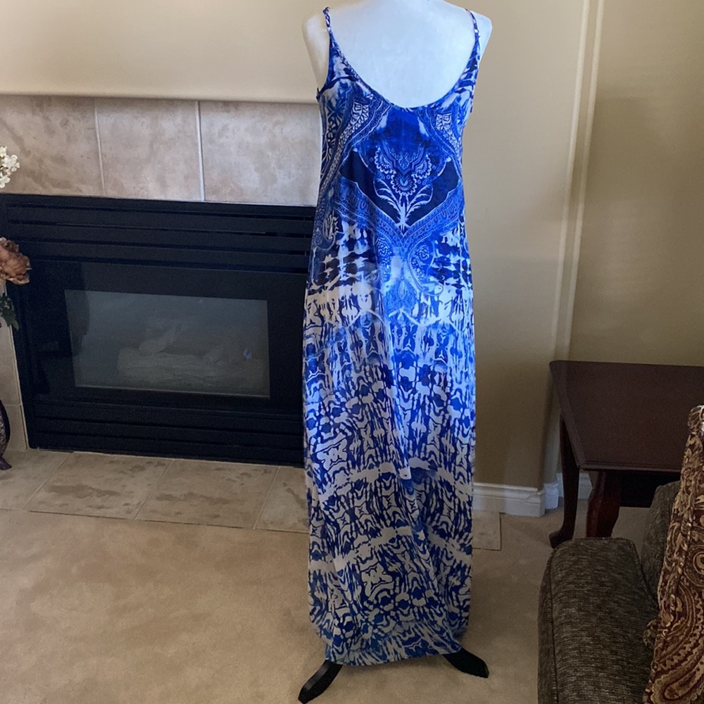 Express Maxi Dress - Picture 3 of 8